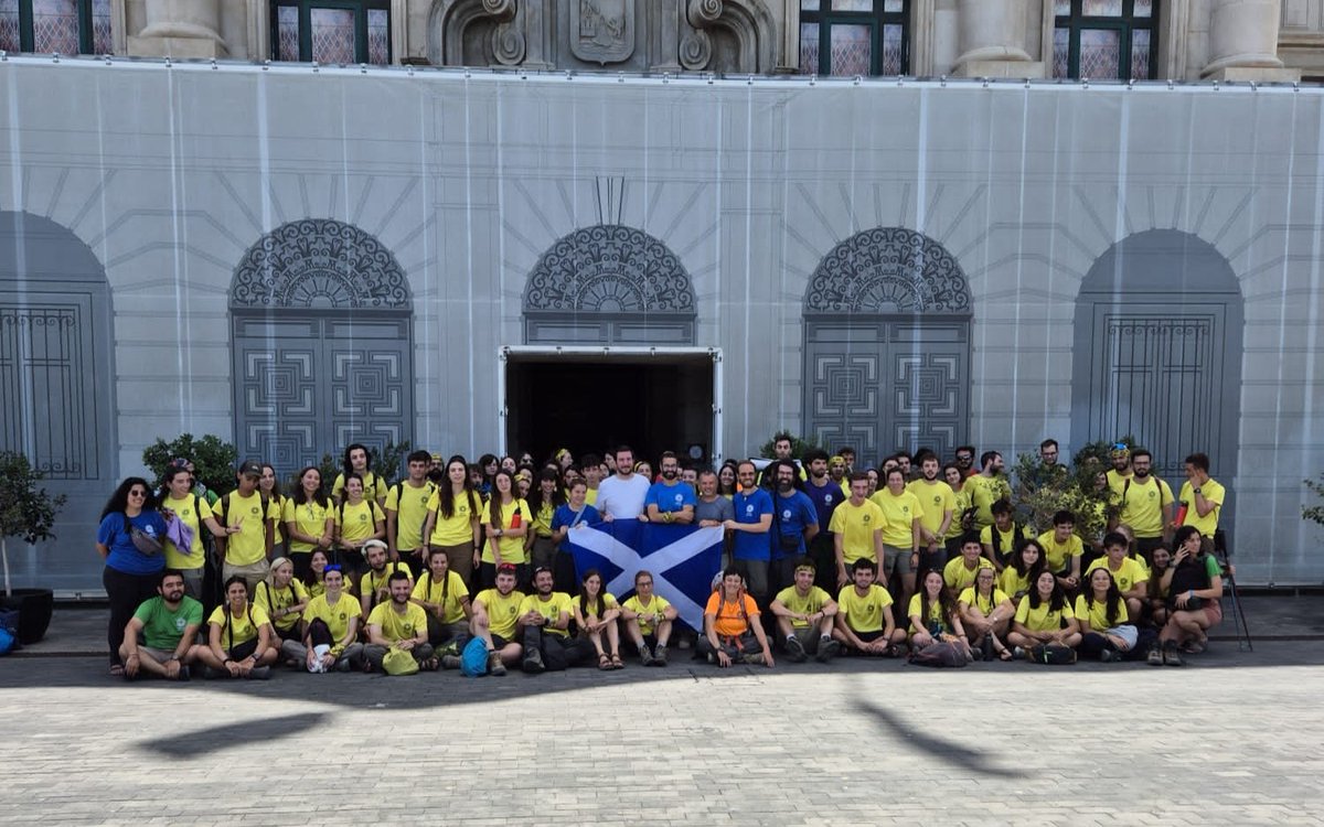 🏴󠁧󠁢󠁳󠁣󠁴󠁿 Este año, más que nunca, Tenerife es sede internacional de la juventud. 

♻️🌿 Hoy hemos recibido en la isla a la Ruta Inti, una expedición internacional con personas jóvenes de diferentes puntos del planeta. Estarán una semana en nuestra isla conociendo nuestro medio natural,