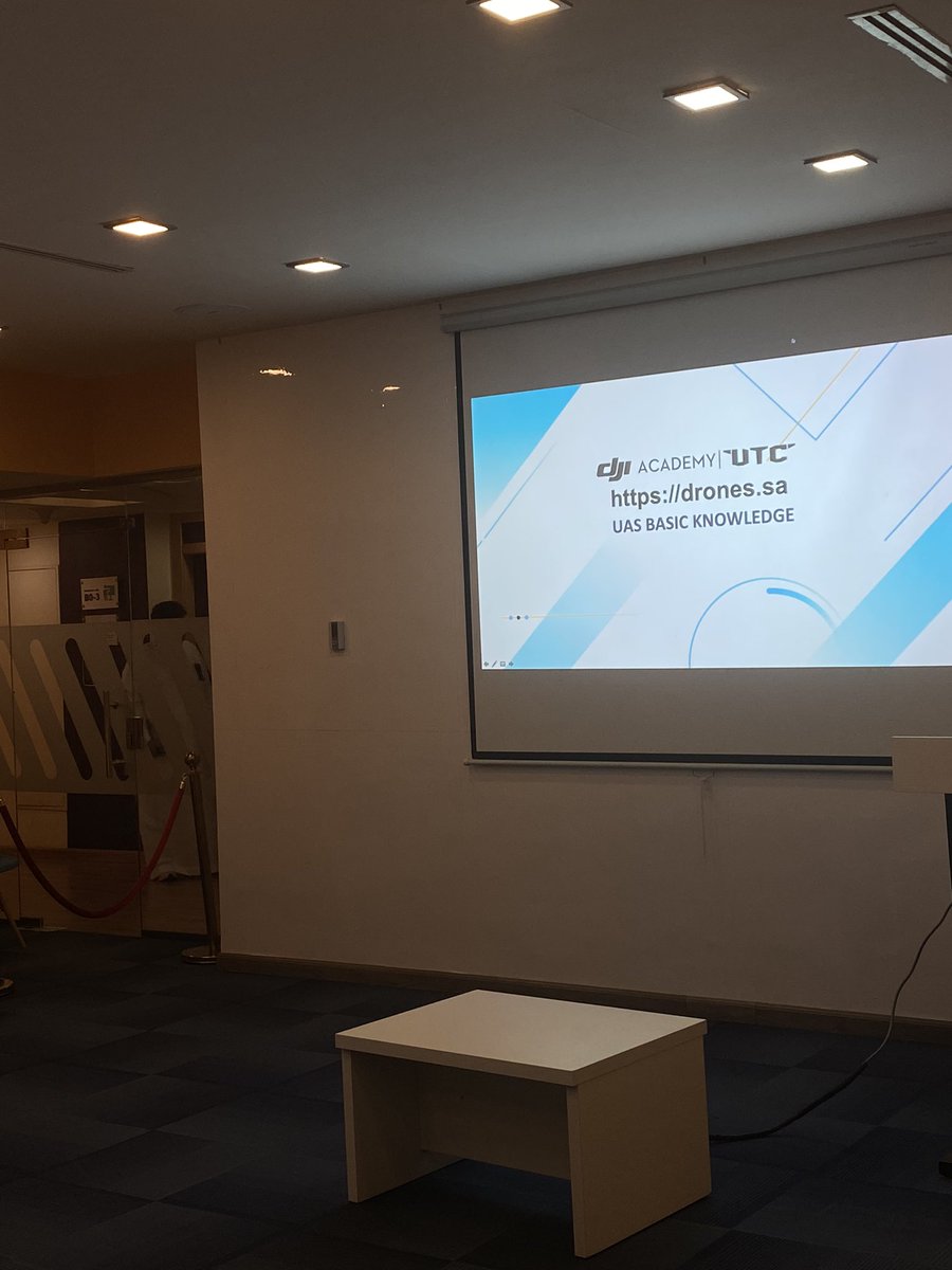 llvc4_'s tweet photo. First day ✨ https://t.co/7amtmwdwxc