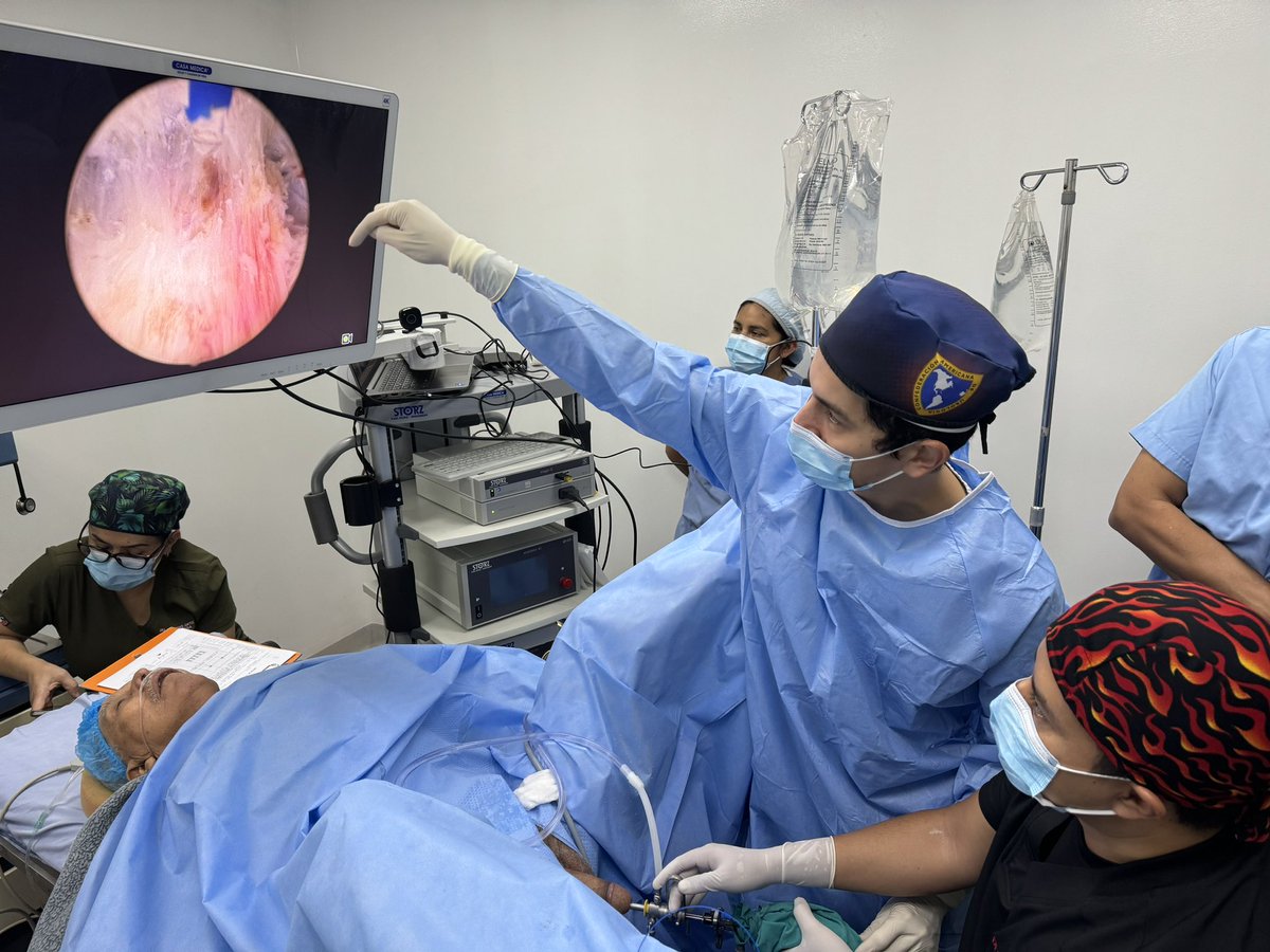 First Holep/Thulep course at Urología Integral with <a href="/ThiagoHotaUro/">Thiago Hota</a> !!!!!