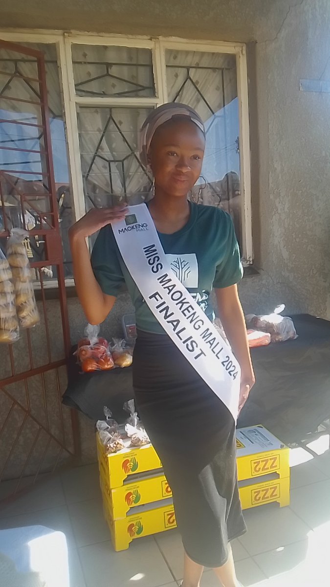 NerdKennedy's tweet photo. Aa we Wrap up the weekend, Horizon Uhuru Mini Market would like to thank @Shoprite_SA for helping us with affordable sanitary towels, we bought few and gave it to those who are really in need with our @Maokeng_Mall finalist 2024.

Black Coffee, chidima
#MissSouthAfrica2024 https://t.co/E3ekOfGHst