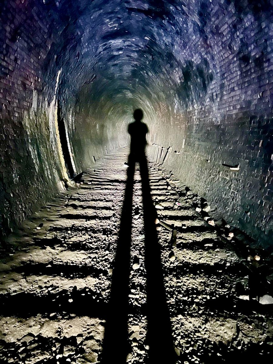 Testing our BA sets and radio communications in a tunnel today with <a href="/HWFireRedditch/">HWFireRedditch</a> &amp; @HWFireBGrove 🚒🚒👻👻