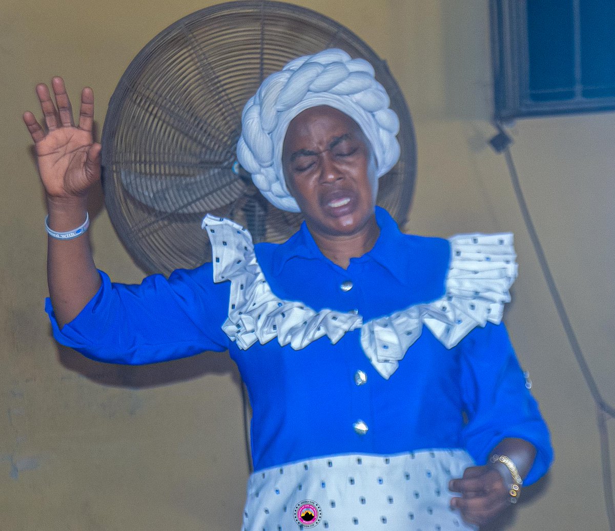 Lr210MfmN's tweet photo. aggressive prayer points as we continued our service earlier today.
#PrayerSession
#secondsundayofthemonth
#mfmnoforija
#MFMWorldWide https://t.co/nxKZC3Pndj