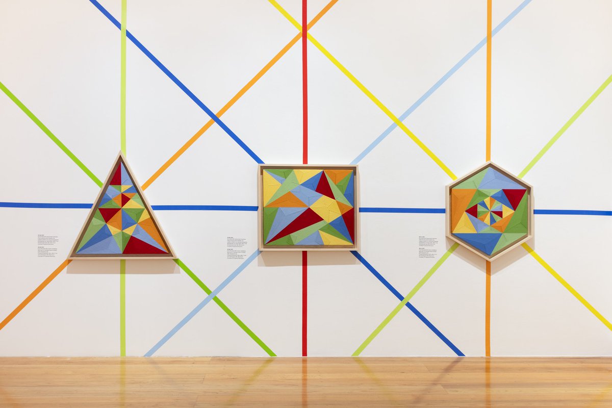 MuseoMARCO's tweet photo. Hoy #DomingodeEntradaLibre, visita #EquilibrioMultiple, una retrospectiva que abarca más de 5 décadas del legado de #EduardoTerrzas, en donde podrás disfrutar de composiciones geométricas y coloridas de Terrazas, así como de inmersivas instalaciones. ¡Te esperamos! https://t.co/vxAl2efpz8