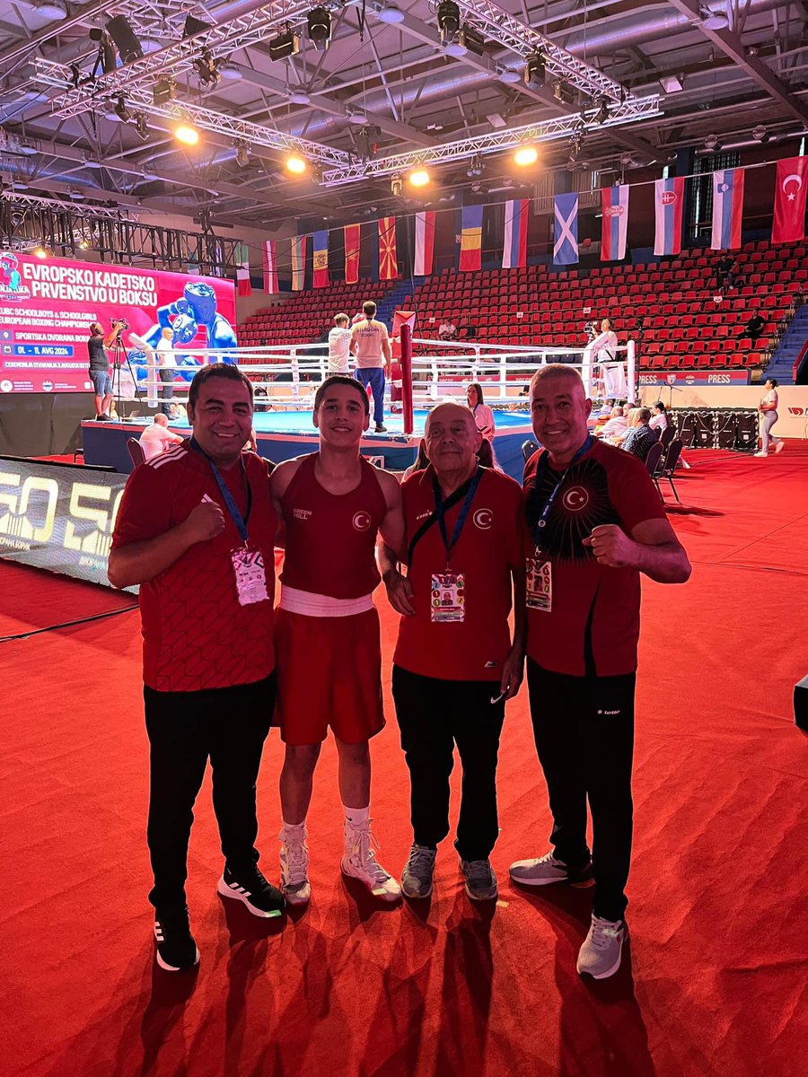 Paris 2024 Olimpiyatlarında Ülkemiz adına madalya kazanarak bizleri sevindiren tüm sporcularımıza ve onlara destek olan ekip arkadaşlarına ayrı ayrı teşekkür ediyoruz.
Darısı yeni madalyalara olsun inşallah.