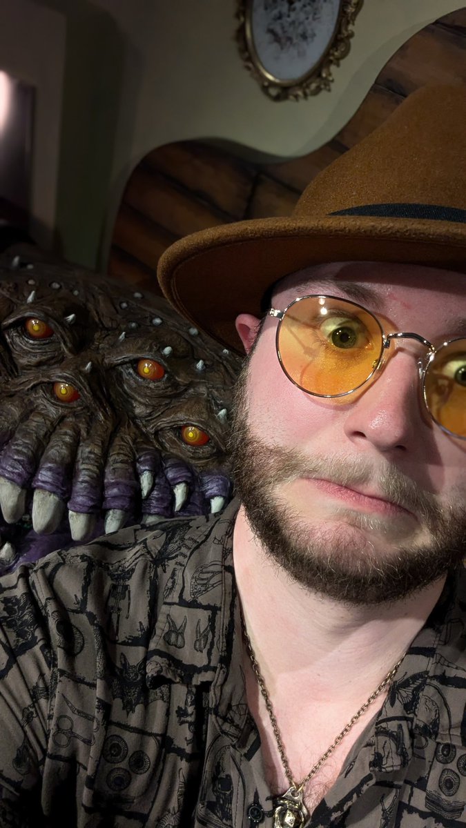 Hunter Fell - Warlocks & Waffles tweet media
