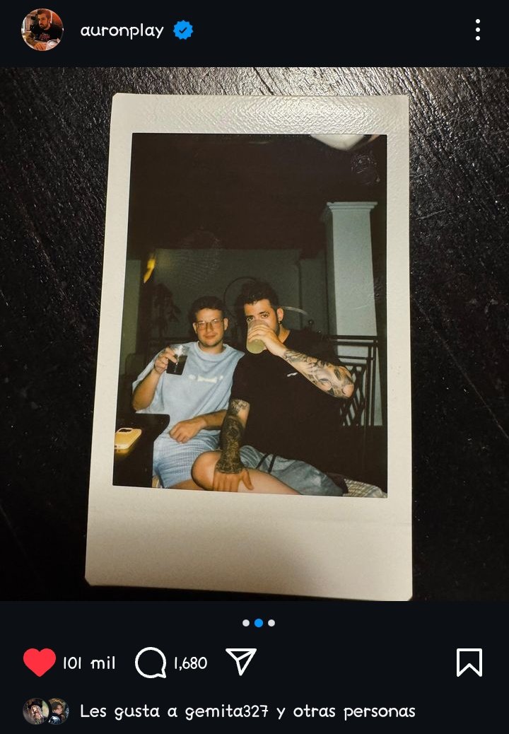 LAS FOTOS QUE AURON SUBIÓ A SU IG, QUE LINDO TODO 😿🩷🩷