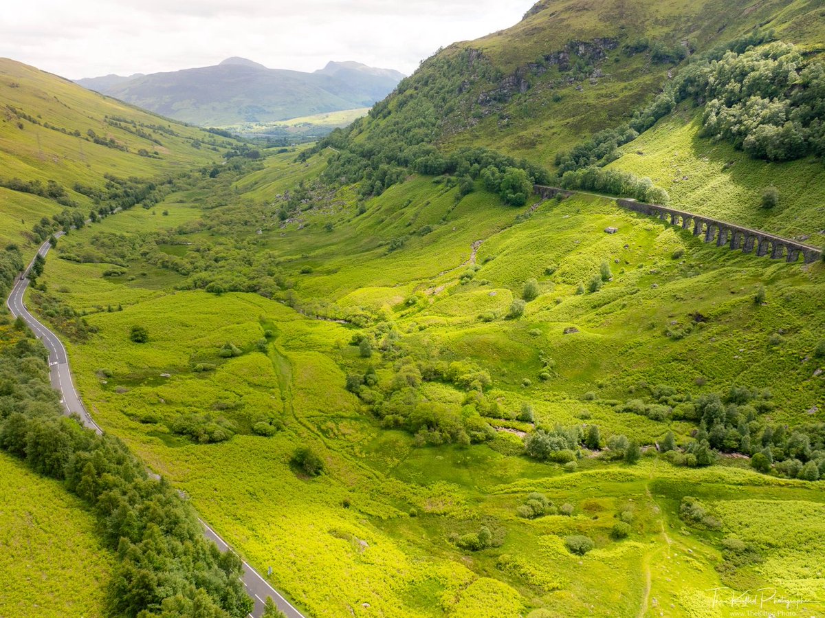 TheKiltedPhoto's tweet photo. Another shot of the beautiful Glen Ogle and Viaduct, particularly like how the light is in this one 💙💛🏴
#Scotland #GlenOgle #TheKiltedPhoto #VisitScotland #OutandaboutScotland #shotonmydrone #scottishbanner #outandaboutscotland #scottishbanner #Scottishfield #scotlandmagazine https://t.co/b95YtvoCao