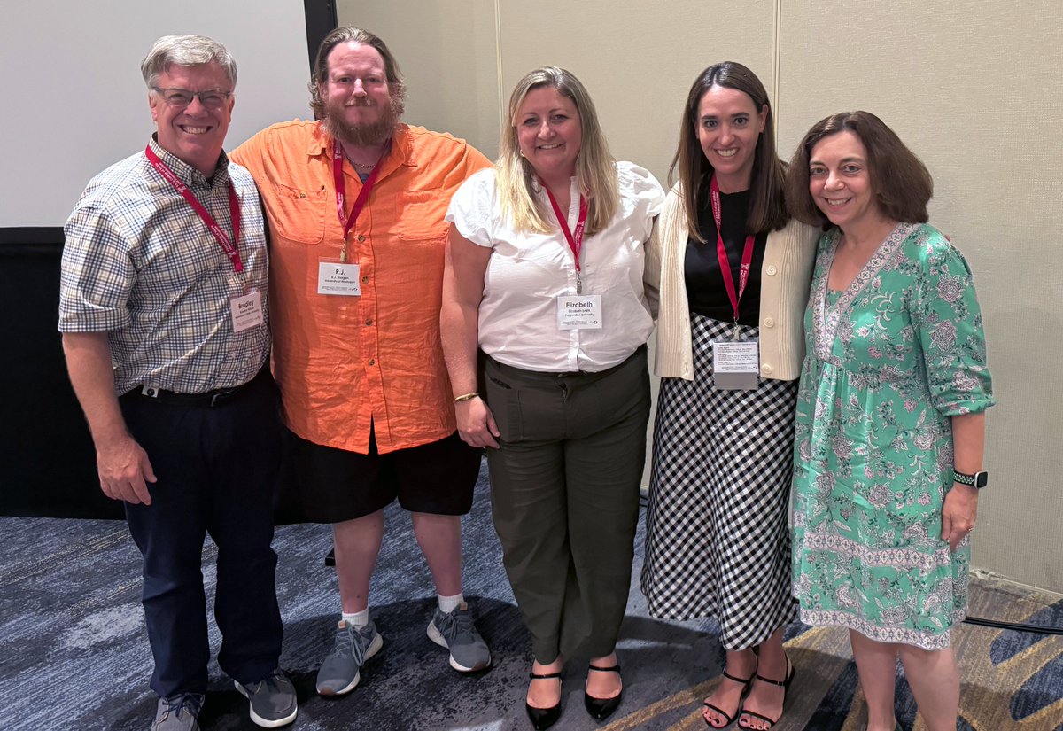 Special thanks to all of the VOLUNTEER leaders within our division who made this such a great conference. #AEJMC24 Strong work, y'all.