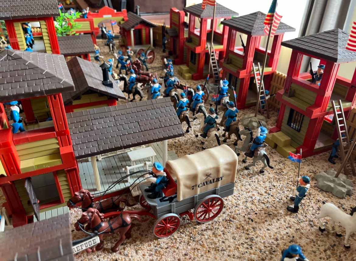 jarocho1944's tweet photo. Sin duda alguna EXIN WEST el mejor juguete de la historia!! #exinwest #juguetesvintage #exin #vintage #toycollector #vintagetoys https://t.co/lRkOA7Xflv