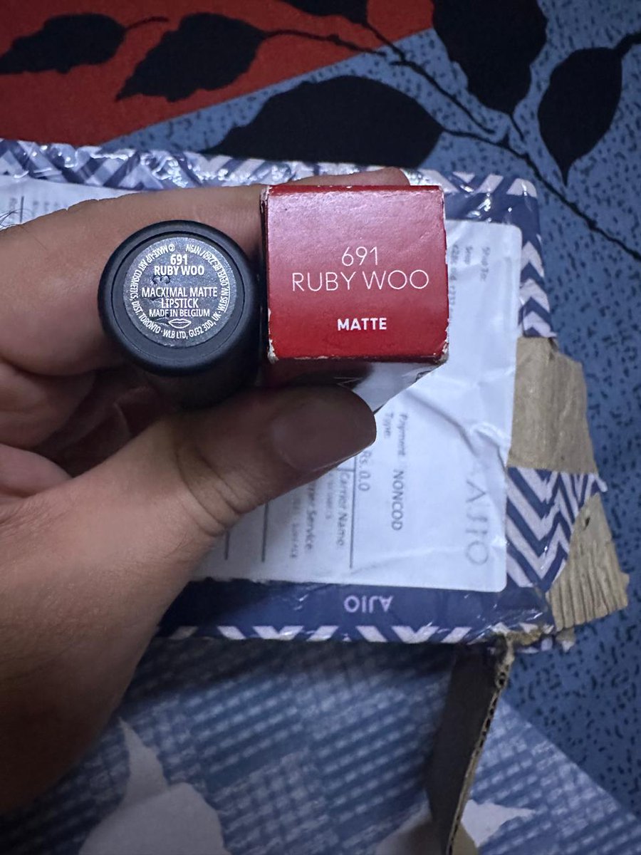 seepsethi's tweet photo. @AjioCares I ordered a lipstick from Ajio "MAC Antique Velvet". However, i received a different shade "MAC Ruby Woo". I reached out to customer care &amp; shared the images of the product received more than 5 times but no resolution. Please check and help.
Order No- FN5996505818 https://t.co/xfAdz0XV5X