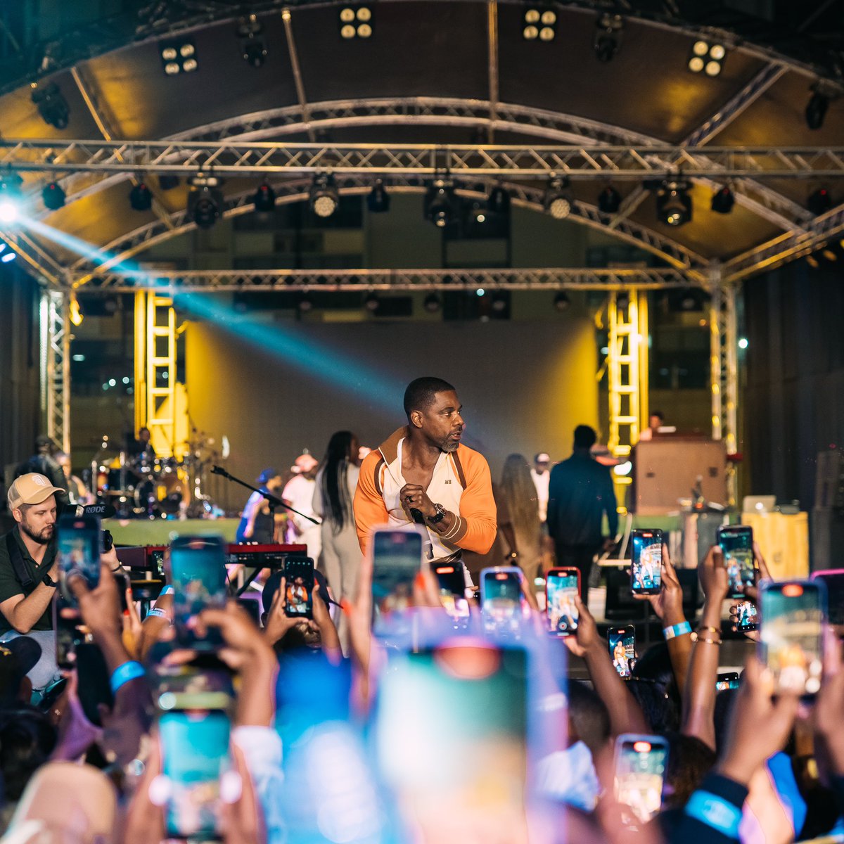 joshfox_95's tweet photo. // @MavCityMusic, Kingdoom World Tour, Malawi 🇲🇼 https://t.co/uBBfJanSKx