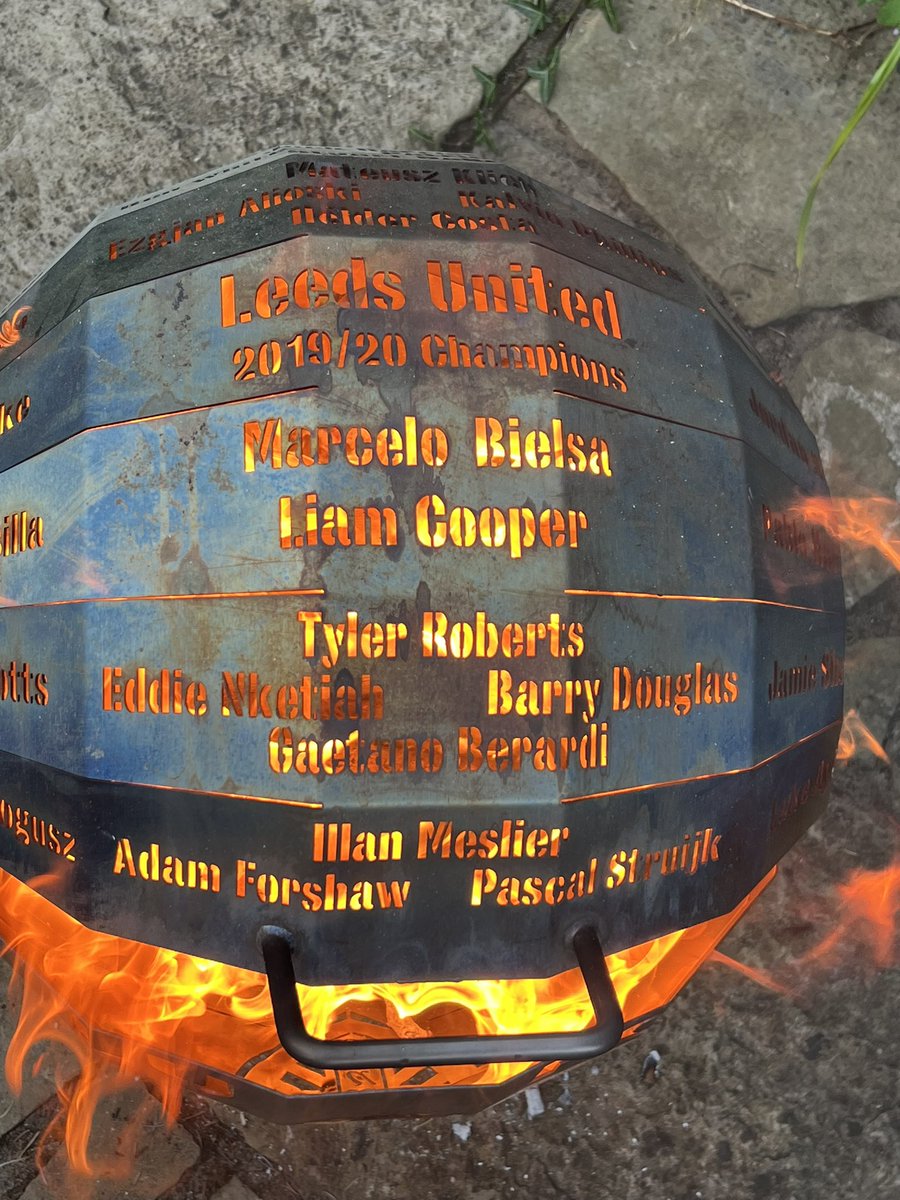 Have an evening fire and sit out….only one thing for the job 💙💛🤍