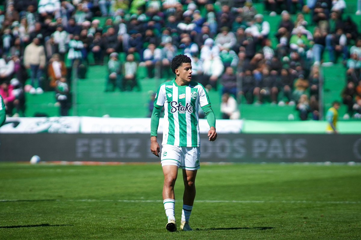 ECJuventude's tweet photo. E a estreia do Davi Góes no profissional do Juzão? 🟢⚪️ 

Bem demais meu guri, vamos JUntos por mais! 

📷 Fernando Alves/ECJ 

#BaseDoJu #Juventude https://t.co/zVZmshpyXl
