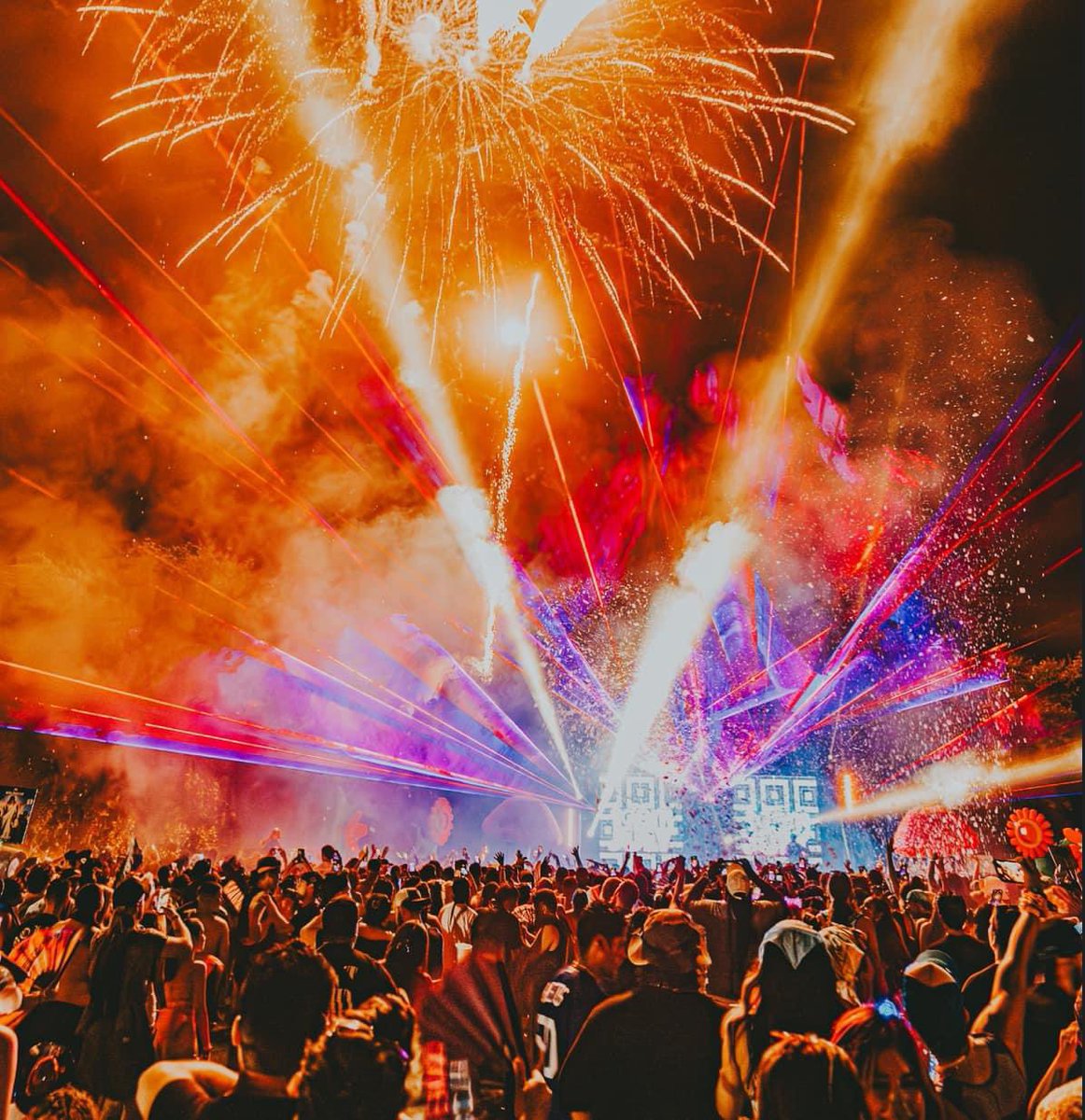 All our shows have been thriving and our community is continuing to grow more than ever!❤️ Time to start dreaming bigger 🪩 📸<a href="/mattography7/">Matt Clausen</a>
