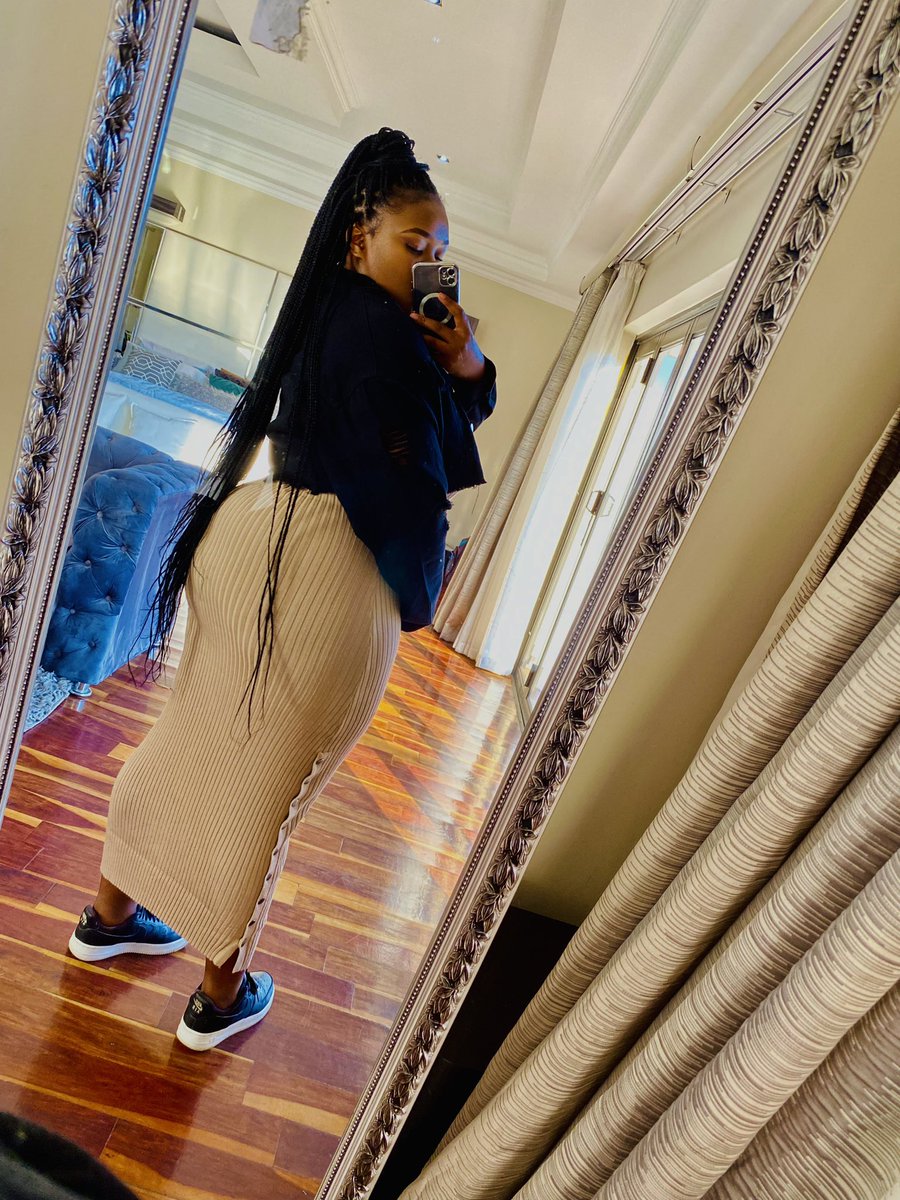 RefilweFlowL's tweet photo. Ngwanyana ke ntho yao dula.🤍 https://t.co/mzKBFaADtR