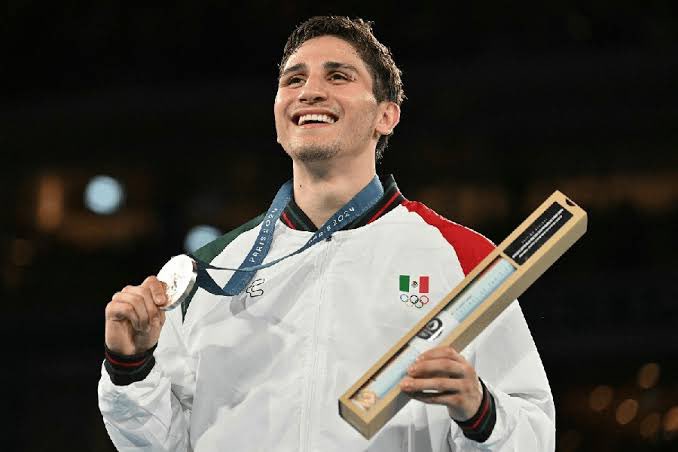 MexicoMagico's tweet photo. GRACIAS! 🇲🇽 Nuestros héroes y heroínas. Lo dieron todo. Estamos seguros que en Los Ángeles, vamos por el ORO 🥇 #OrgulloNacional 

#Paris2024 https://t.co/rm6F5Gdvl6