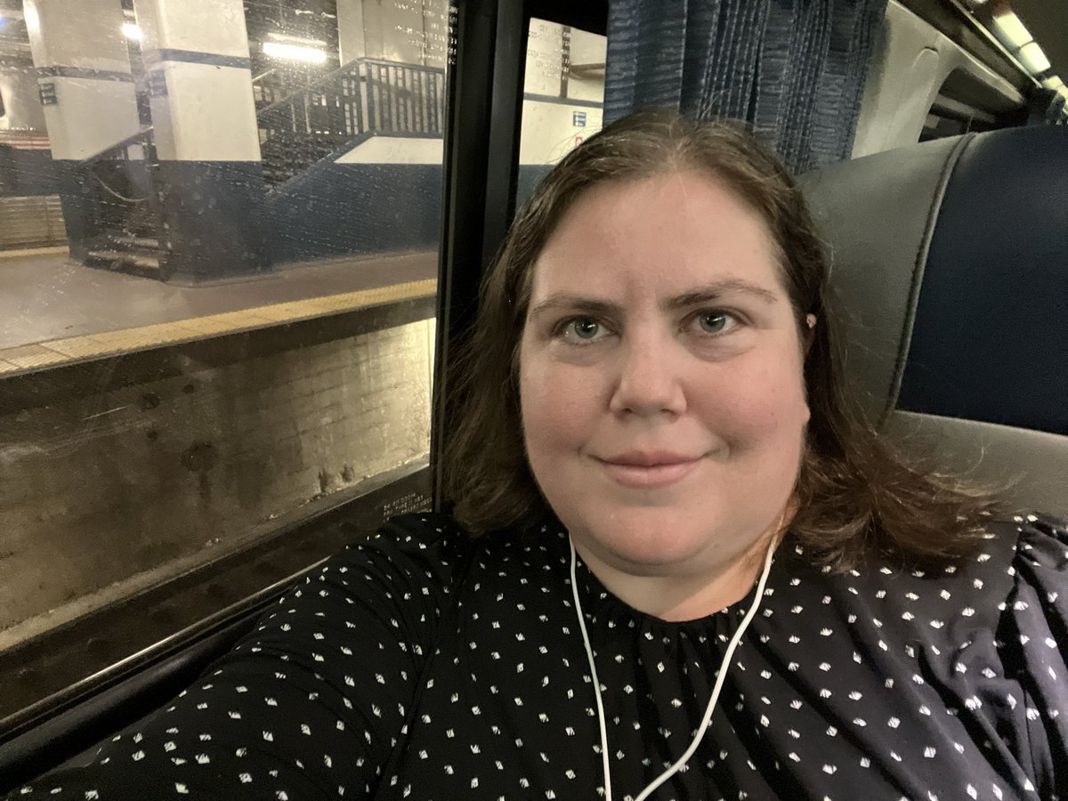 DeborahDanuser's tweet image. On my way back to the burgh, but want to give a huge thanks to @AEJMC staff and leadership, and to the members of @AEJMC_ComSHER, @AEJMC_PRD @CSW_AEJMC, @CSGEAEJMC for another amazing conference. #AEJMC24 #AcademicChatter