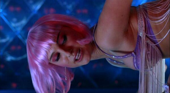 TheCinesthetic's tweet photo. Natalie Portman in Closer (2004) https://t.co/Yvma4SlVuo