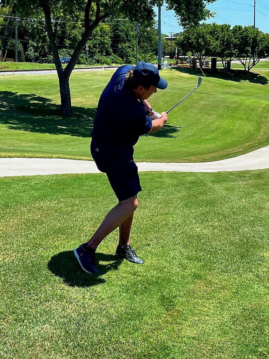 MusicCityTR's tweet photo. #SundayFunday with my guys @TimNicholsMusic @kentlmitch615 @OldHickoryGolf #Fore #PinHighTim #PuttingKen #GotJack #GolfAintSoBad https://t.co/bnIqCuMGHp