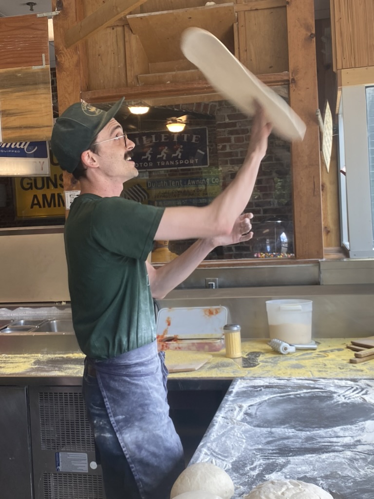 pulsecominc's tweet photo. Looking for the best job ever? Ask our employees—they’ll tell you it's right here. No scripts, no uniforms, just respect, free pizza, epic parties, and everything else you’d expect 

Join the Shakespeares side of things: https://t.co/L3s5Ionwlv https://t.co/5X71MxIYdT