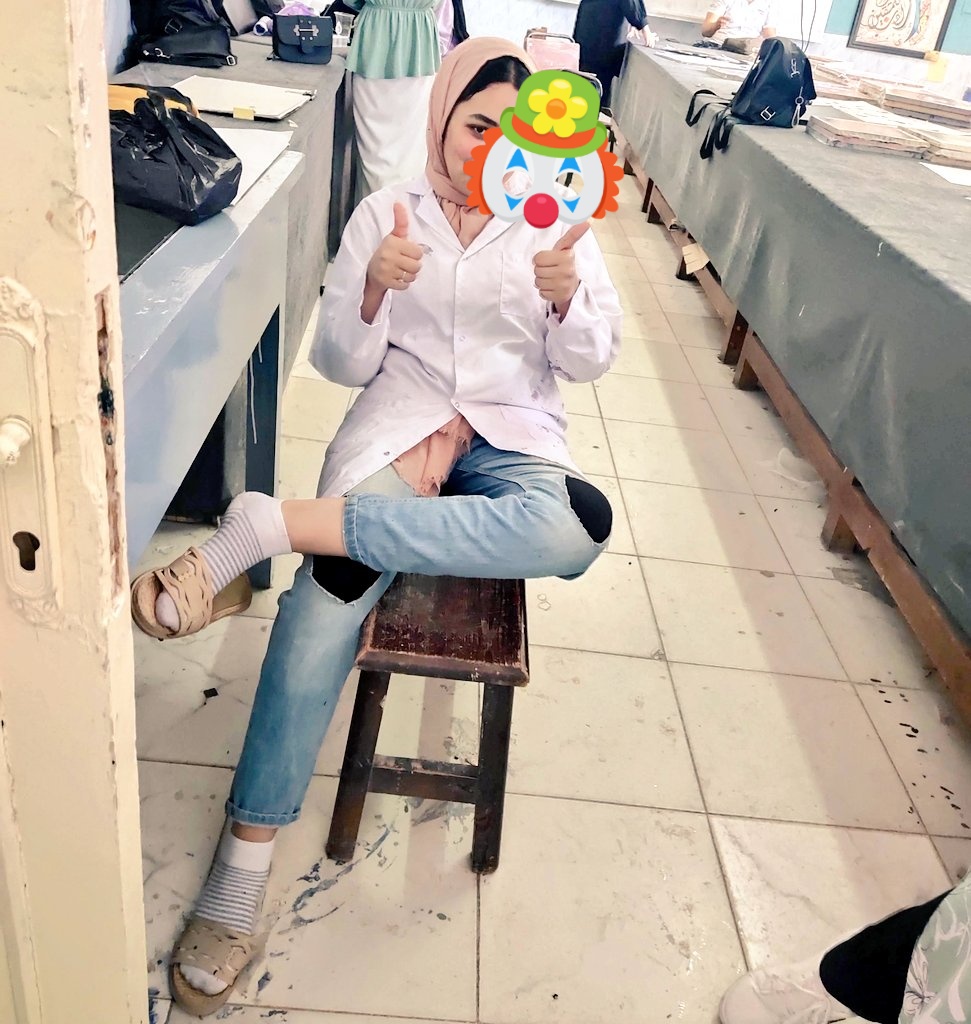 أقل حاجة لطلاب فنون تطبيقية 🌚😂