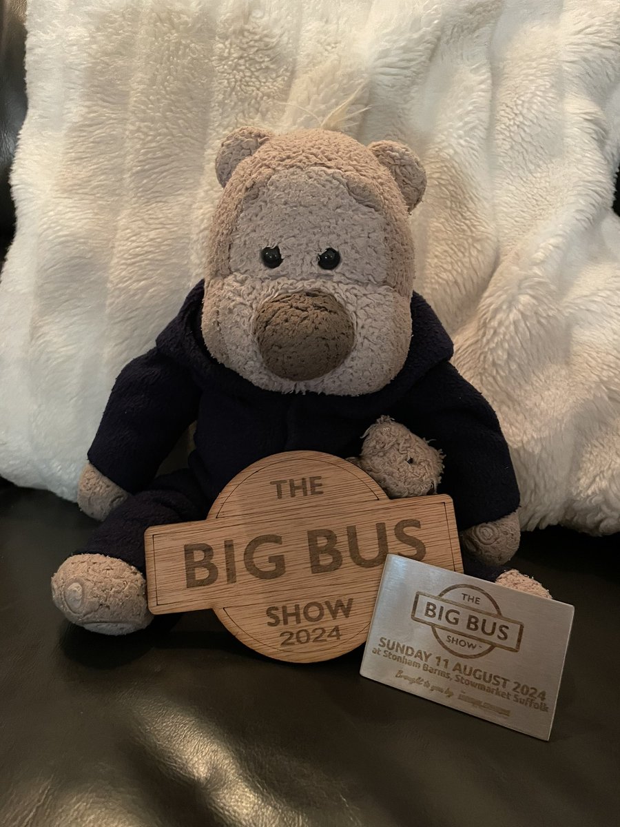 To make up for the fact I wasn’t invited, my human bought me back these from his adventures today ☺️🚌🚎