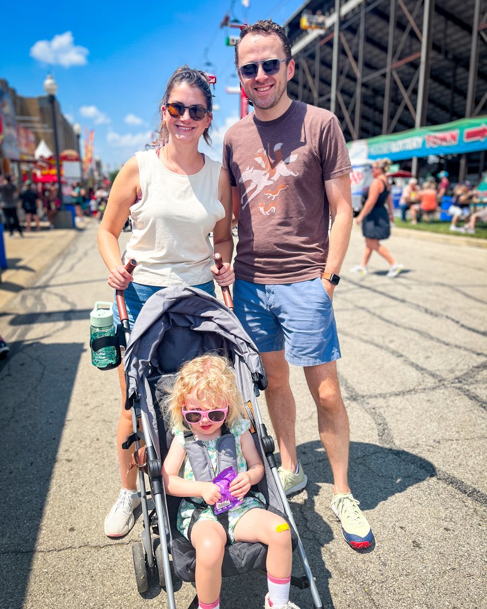 IndyStateFair's tweet photo. Family fun is just a stroll away! ๐ถโโ๏ธ๐ก Come join us tonight at the Indiana State Fair for an evening of excitement, delicious food, and unforgettable memories! See you on Main Street! #IndianaStateFair #FamilyFun #JoinUsTonight https://t.co/LqFpwstuFW