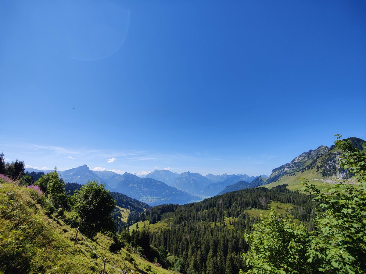 Another weekend, another hike! Super hot but fun Sunday with <a href="/SchLuk_/">Lukas Schwyter</a> and Nuria!