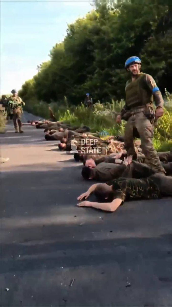 MAKS 25 🇺🇦👀 tweet media