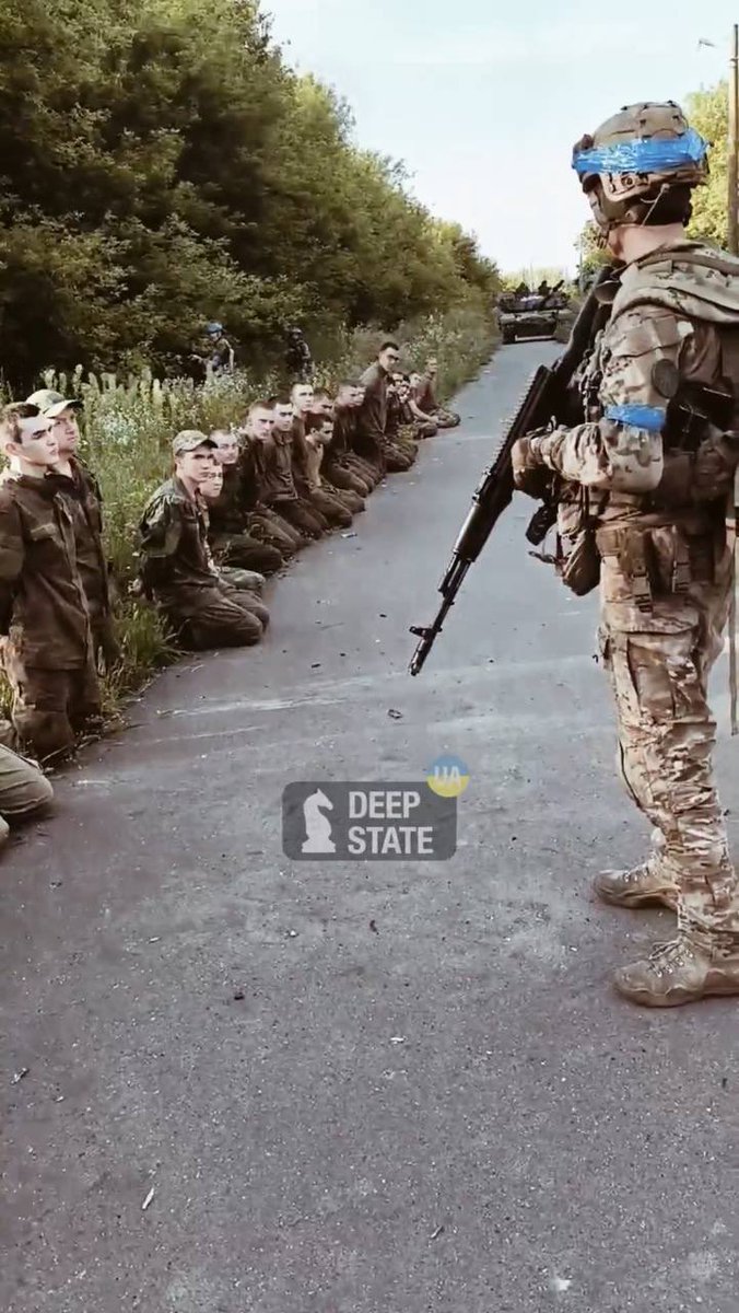 MAKS 25 🇺🇦👀 tweet media