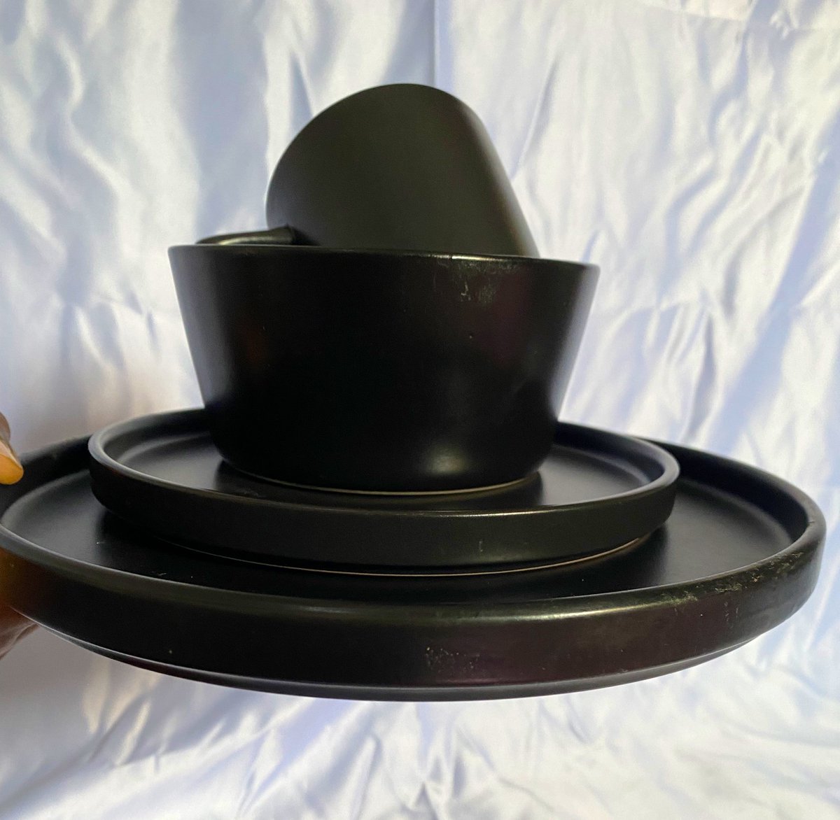 Kitchenatease's tweet image. Hi ease fam, I have this set to gift you 🖤

Quote to win and highest retweet gets this set from us.

Delivery on you.