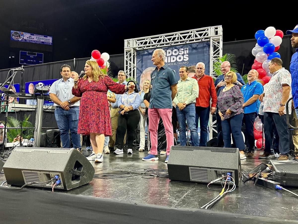 vincentrivera's tweet photo. Nuestra segura gobernadora, @JGO_2024 llegando a Bayamón actividad de nuestro siempre alcalde, @ramonluisrivera. Para que siga el progreso Baya Baya Bayamón es territo PNP. #JennifferGobernadora #EllaEs #LaDura #JGO2024
#JGOEsProgresoSeguroParaPR @pnp_pr @Jenniffer @OesteconJGO #seguimos #arribalapalma #estadidad #progreso #igualdad 🌴❌️🌴❌️🌴❌️
#JGOEsProgresoSeguroParaPR @KarimdvG @puruca_10 @PRivera1976 @juanman_15 @OrtegaWan @lcdocampos @kelvinpr51 @fmendezsoto @mendem51 @PsicologaLopez @VillyBiatch @jm70_pr @SheykirisabelC1 @PR51democrat @AngelCintrn1 @naticatoni