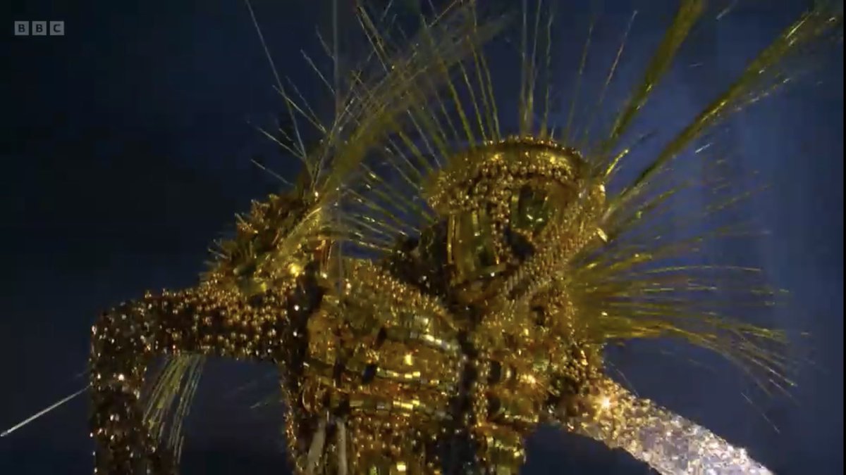 KingOfSunshine's tweet image. Funny time to be launching the new season of Masked Singer. 
Clearly, it’s Tom Cruise. 
#ClosingCeremony #Olympics