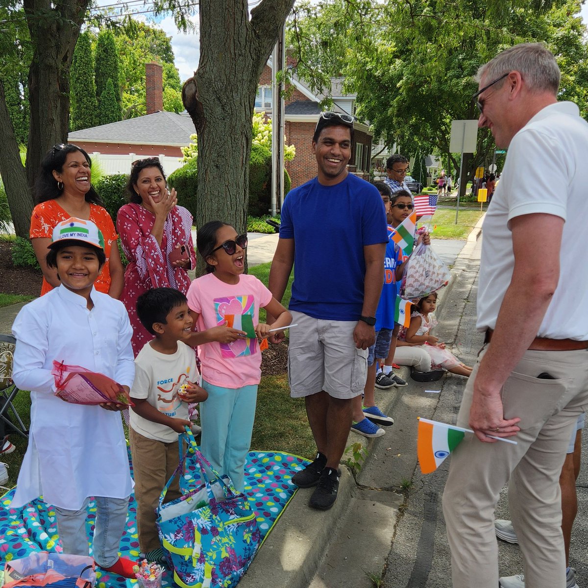 MikeForIllinois's tweet image. Thanks to all who joined me and my friends at the @WDDAAPI in celebrating #IndiaDay in Naperville. It is always a pleasure to come together with our neighbors and celebrate the beautiful tapestries that make up our communities. Happy Independence Day! 🇮🇳