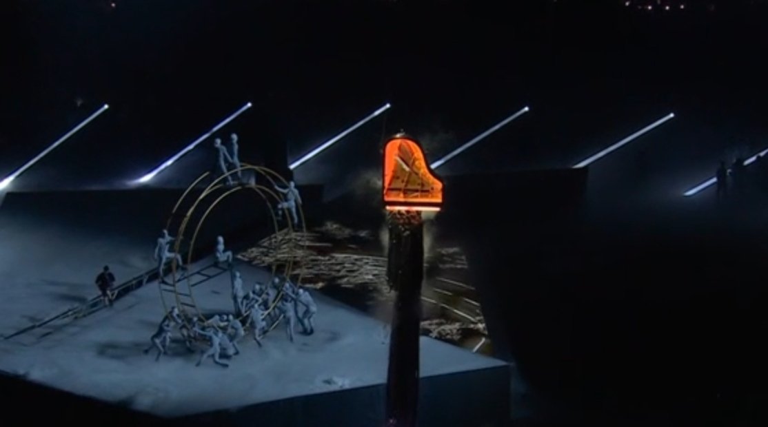 Well there's the staging for the inevitable Gjon's Tears semi final interval act.