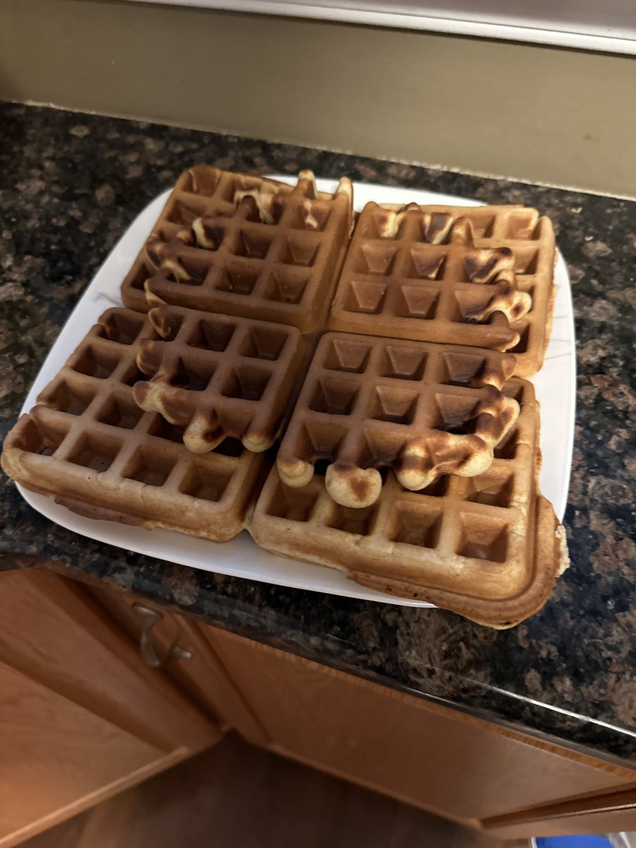WaffleZoneYT's tweet photo. Waffle Zone is back >:D
Sadly I ran out of butter tho 😔 https://t.co/jxuSNzXmD1