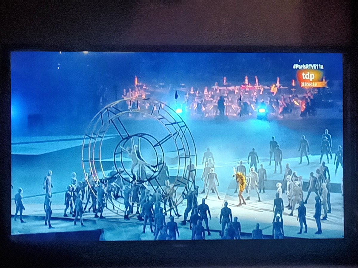 jasalop's tweet photo. ¿Cuando salen los Manolos? Vaya tostón de ceremonia de clausura de los JJOO. @teledeporte @Eurosport_ES @COE_es @partidazocope @tjcope https://t.co/4AqwTebDGb