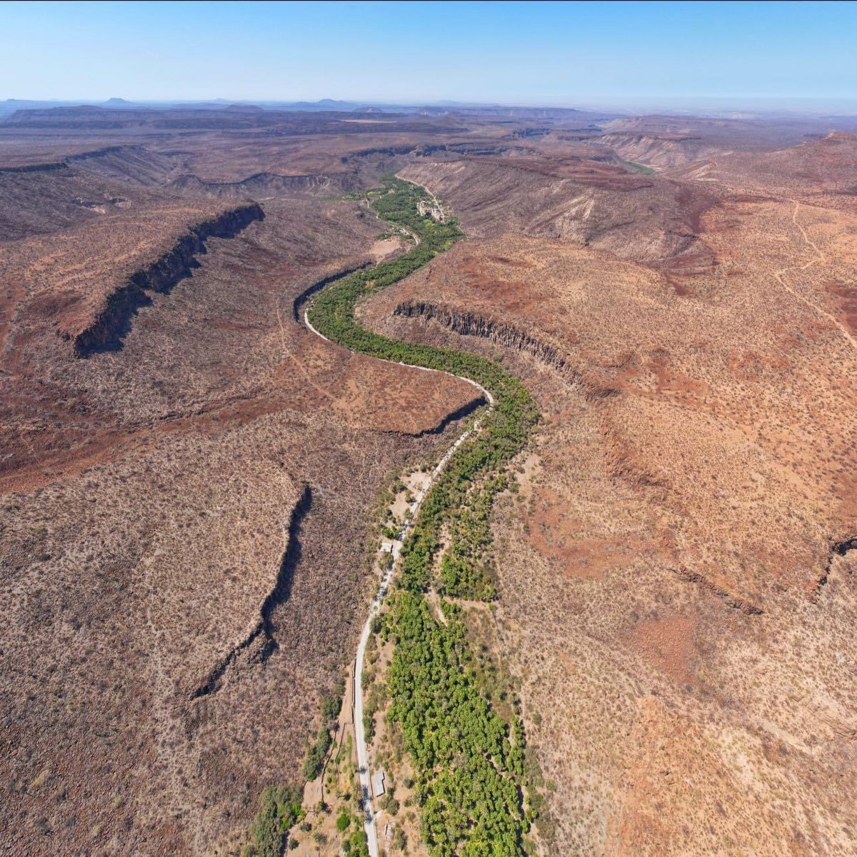 Luis Roldán tweet media