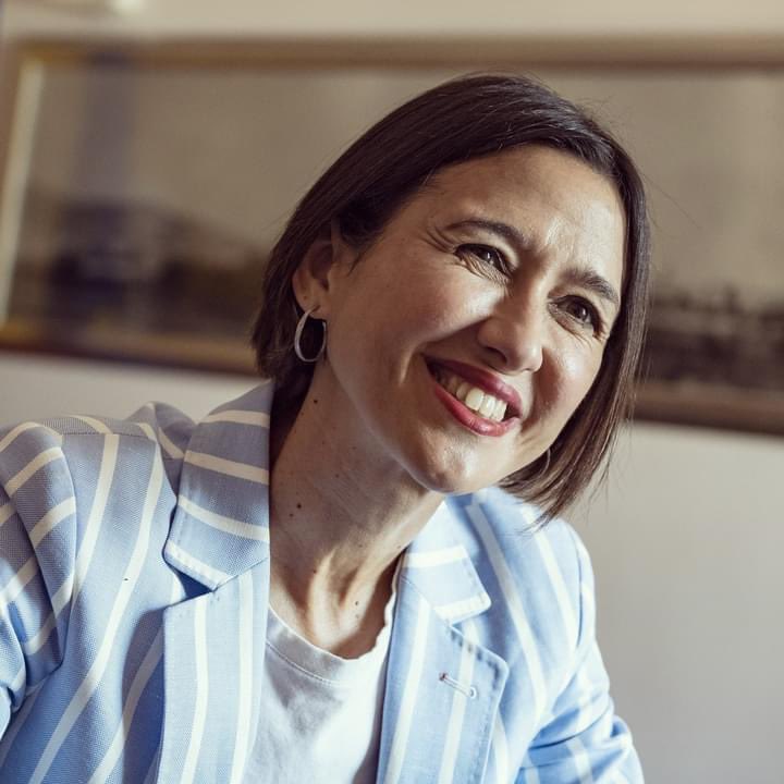 ❤️❤️❤️❤️

Orgull immens de què la <a href="/nuriaparlon/">Parlon #apeudecarrer #interioriseguretatpública</a>, la nostra primera secretària i alcaldessa de #santacoloma, formi part del Govern de la Generalitat encapçalat per @salvador_illa com a consellera d’Interior i Seguretat Pública.

🌹🌹🌹🌹