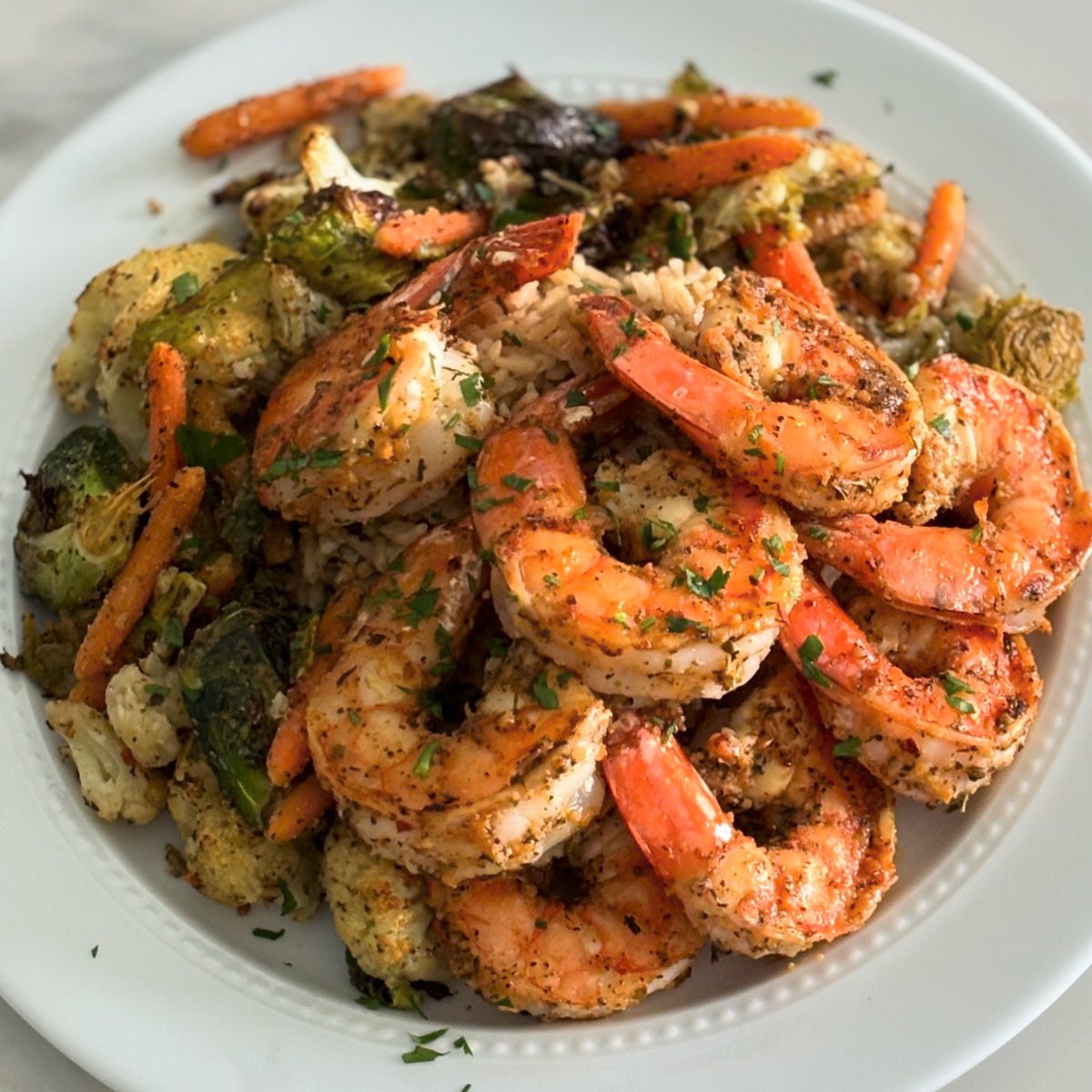 TreeLanka2's tweet photo. Get you a man that’s gonna make staying in for dinner worth it #ChefTings #CulinaryLife don’t think you’re not worth it 👨🏽🍳 https://t.co/3R2DWhS7eq