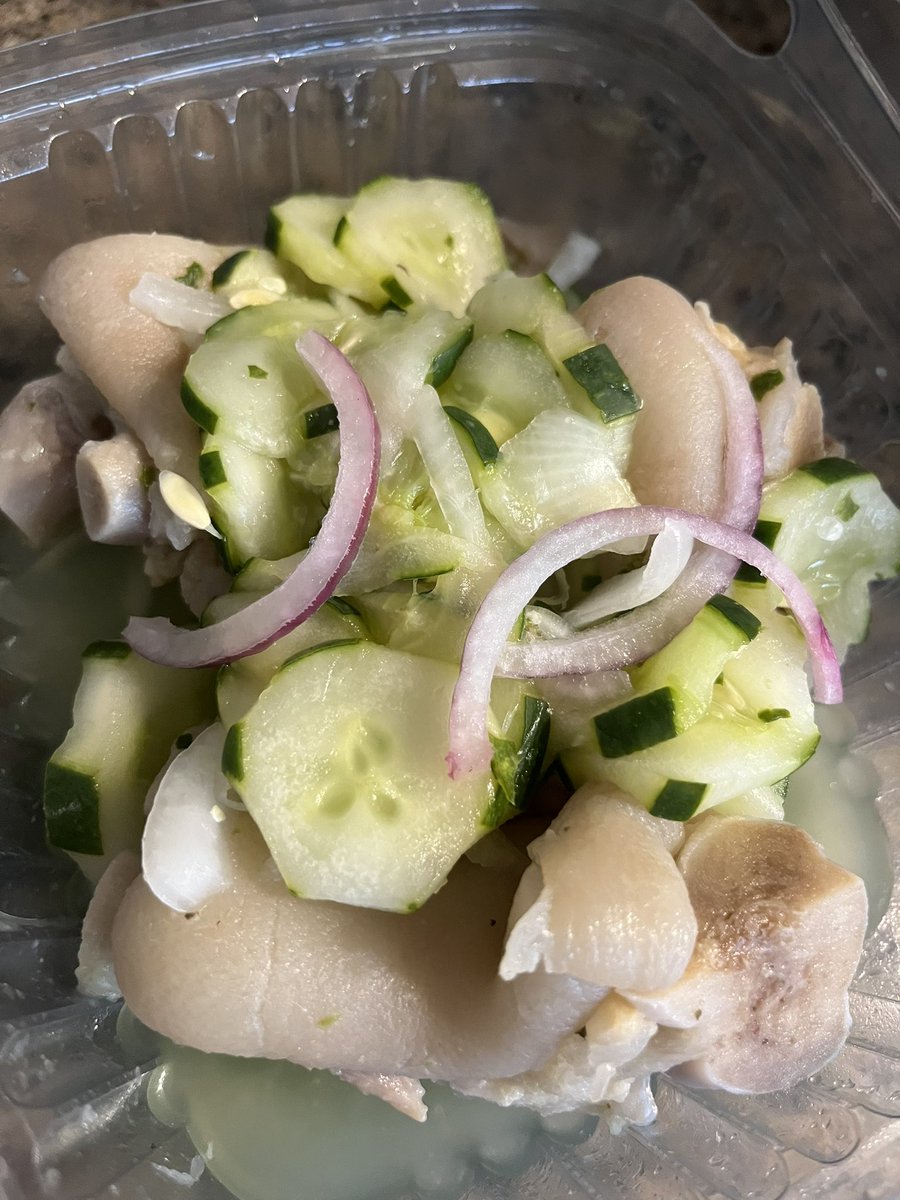 Mira <a href="/Skrying/">Freddie</a>  , <a href="/Saus_De_Mily/">El Saus de Mily</a> buenísimo como siempre👌🏻