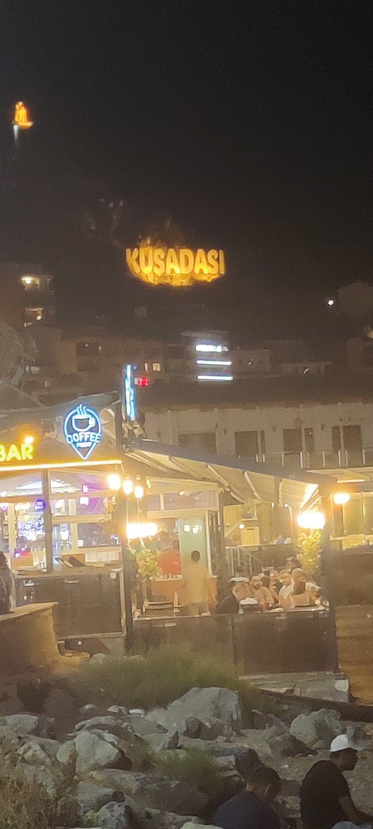 Seninle olmak istediğim yerdeyim ...😒