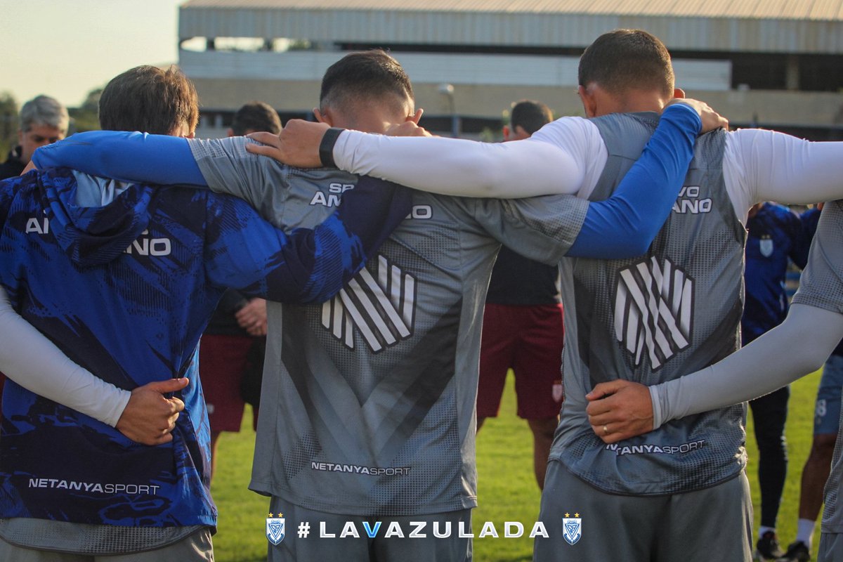 Deseamos el mayor de los éxitos para las próximas competencias. 

#𝐋𝐚𝐕𝐚𝐳𝐮𝐥𝐚𝐝𝐚 ⭐⭐ 🤍💙