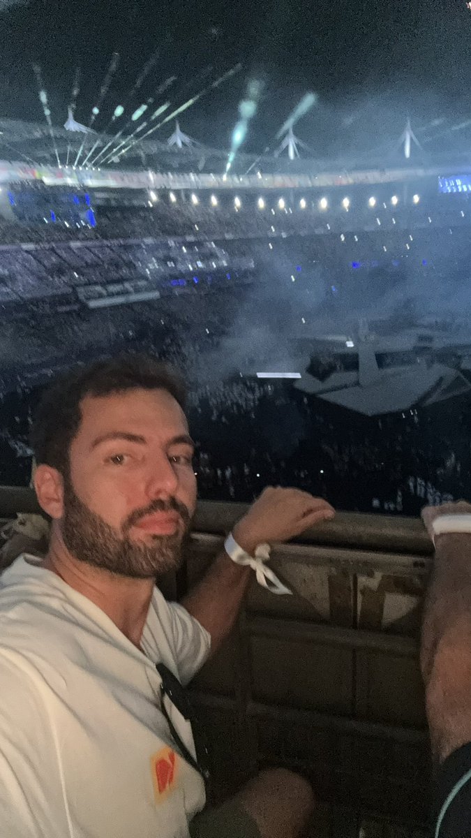 imatheuscosta's tweet photo. CADE A BEYONCE CARALHO #CerimoniaDeEncerramento https://t.co/fubRYFMQGQ