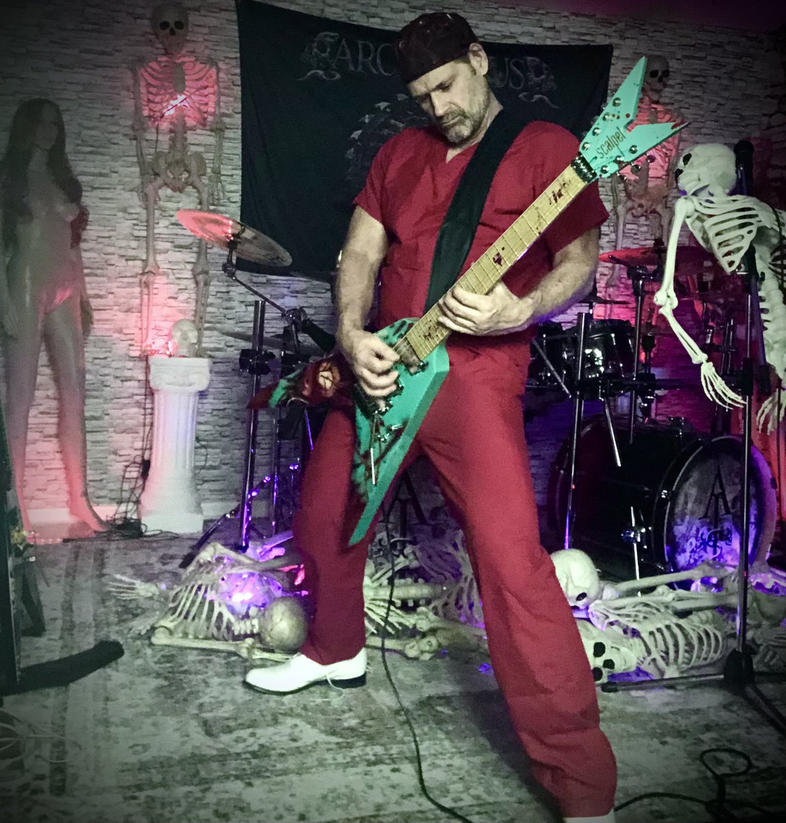 Archiatrus's tweet photo. 💀ARCHIATRUS 💀-DE USU PARTIUM🫀 My custom 💀My Chirurgeon #archiatrus #chirurgeon #physician #metal #doctorofmedicine #historyofsurgery #historyofmedicine #heart #heartsurgery #heartsurgeryguitar #Cardiothoracicsurgery #scalpel #scalpelguitar #surgeon #anatomy 🫀#anatomie https://t.co/GWOhksglGj