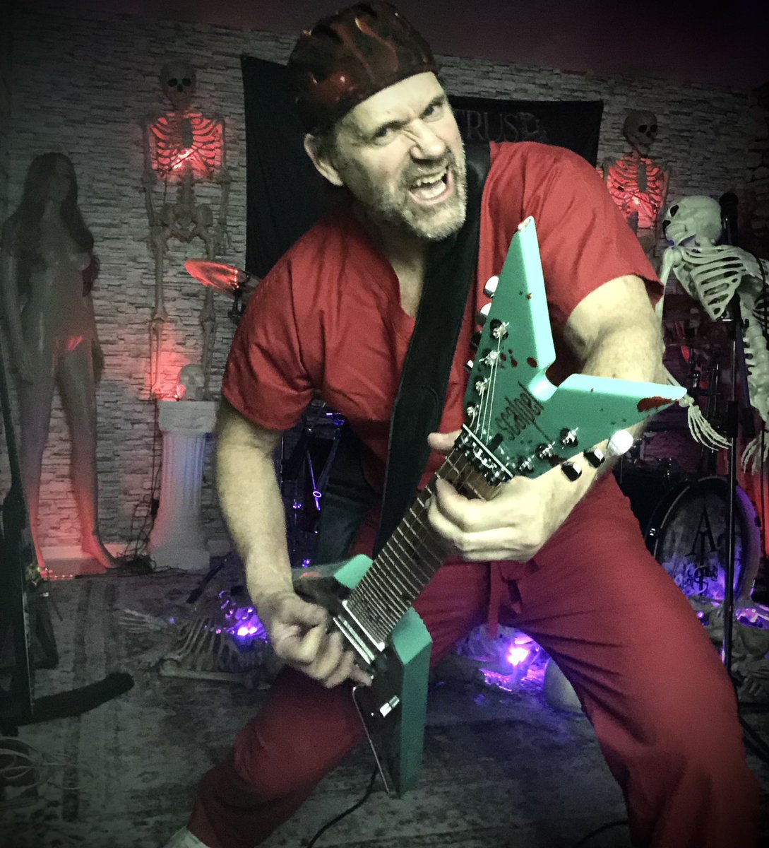 Archiatrus's tweet photo. 💀ARCHIATRUS 💀-DE USU PARTIUM🫀 My custom 💀My Chirurgeon #archiatrus #chirurgeon #physician #metal #doctorofmedicine #historyofsurgery #historyofmedicine #heart #heartsurgery #heartsurgeryguitar #Cardiothoracicsurgery #scalpel #scalpelguitar #surgeon #anatomy 🫀#anatomie https://t.co/GWOhksglGj