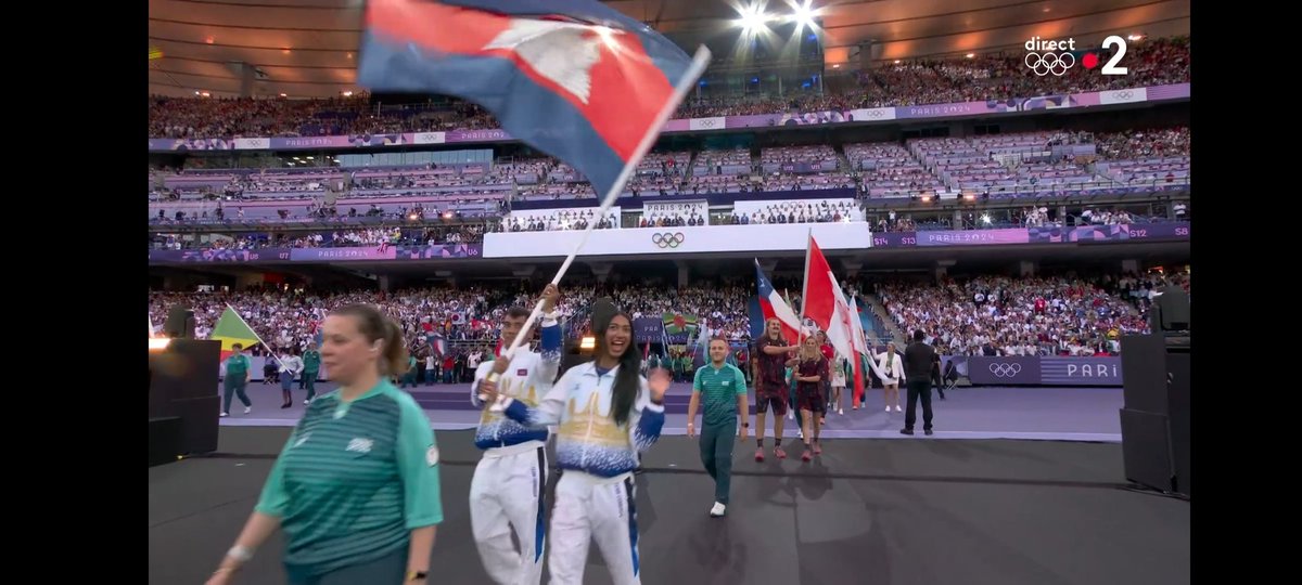 Raeksnake's tweet image. #Paris2024 MAIS NOOON APRES L'ELECTRO FRANCAIS ON ENVOIE UN COMPATRIOTE !!!! Vive le Cambodge !