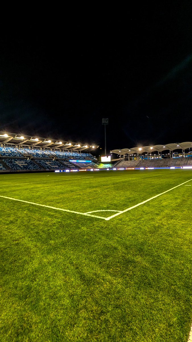 SV_Sandhausen's tweet photo. Die drei Punkte sind eingepackt, Admin macht jetzt Feierabend 😴

Gute Nacht aus Saarbrücken! 👋

#FCSSVS #SVS1916 #WirEchtAnders https://t.co/md1qAqz0Bw