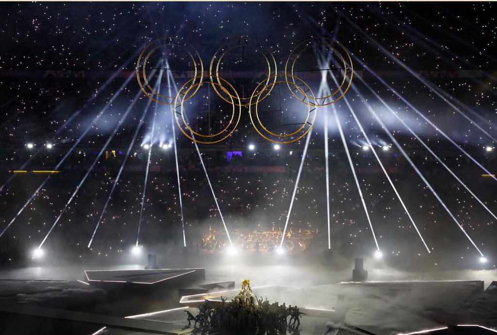 MyleneJa's tweet photo. Dernière soirée d’une quinzaine magnifique 🤩 Bravo aux athlètes ! 
Et merci à toutes celles et ceux qui auront permis cette fête du sport, mais pas seulement. Mobilisés depuis des mois, les agents publics seront évidemment encore là pour les Jeux paralympiques 👌
#JO2024 https://t.co/VM1qSsTzuT