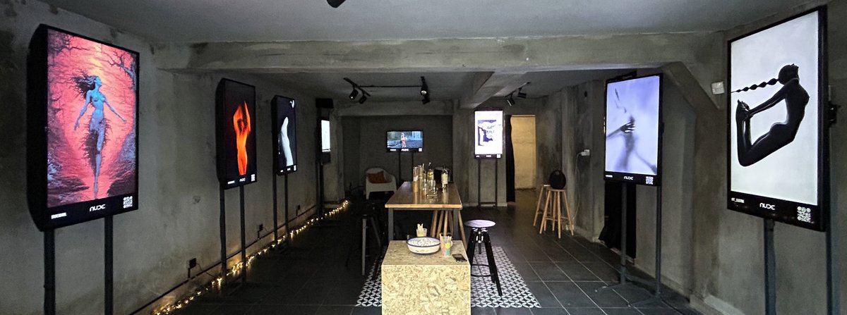 Sometimes you buy artwork by artists, sometimes you give boost to them to be exhibited in one more city. Im glad i could manage to do both today.

Today, in <a href="/YazaneStudio/">Yazane Studio</a> by <a href="/P1AbyPIA/">P1A</a> was home for this. 25 artists added their portfolio “exhibited in Istanbul” 

Big ups to